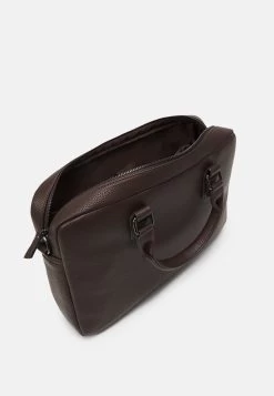 Pier One Funda Para Portátil - Dark Brown 9 Pier One Funda Para Portátil - Dark Brown -Pier One 0a97e5f7e5e241b99baafcbc2ae5120b