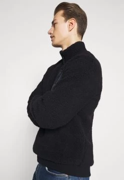 Pier One Forro Polar - Dark Blue 13 Pier One Forro Polar - Dark Blue -Pier One 0b27e21a839e4f56af9be8aed42665b4