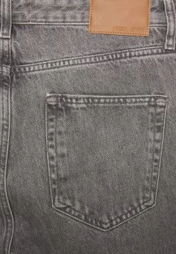 Pier One Mid Raise Straight Fit - Vaqueros Boyfriend - Grey Denim -Pier One 0c7a1c515ecb43fbb441053acc41967b
