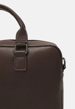 Pier One Funda Para Portátil - Dark Brown 11 Pier One Funda Para Portátil - Dark Brown -Pier One 1f7fab36c12b478b9effce1053ea3dd7