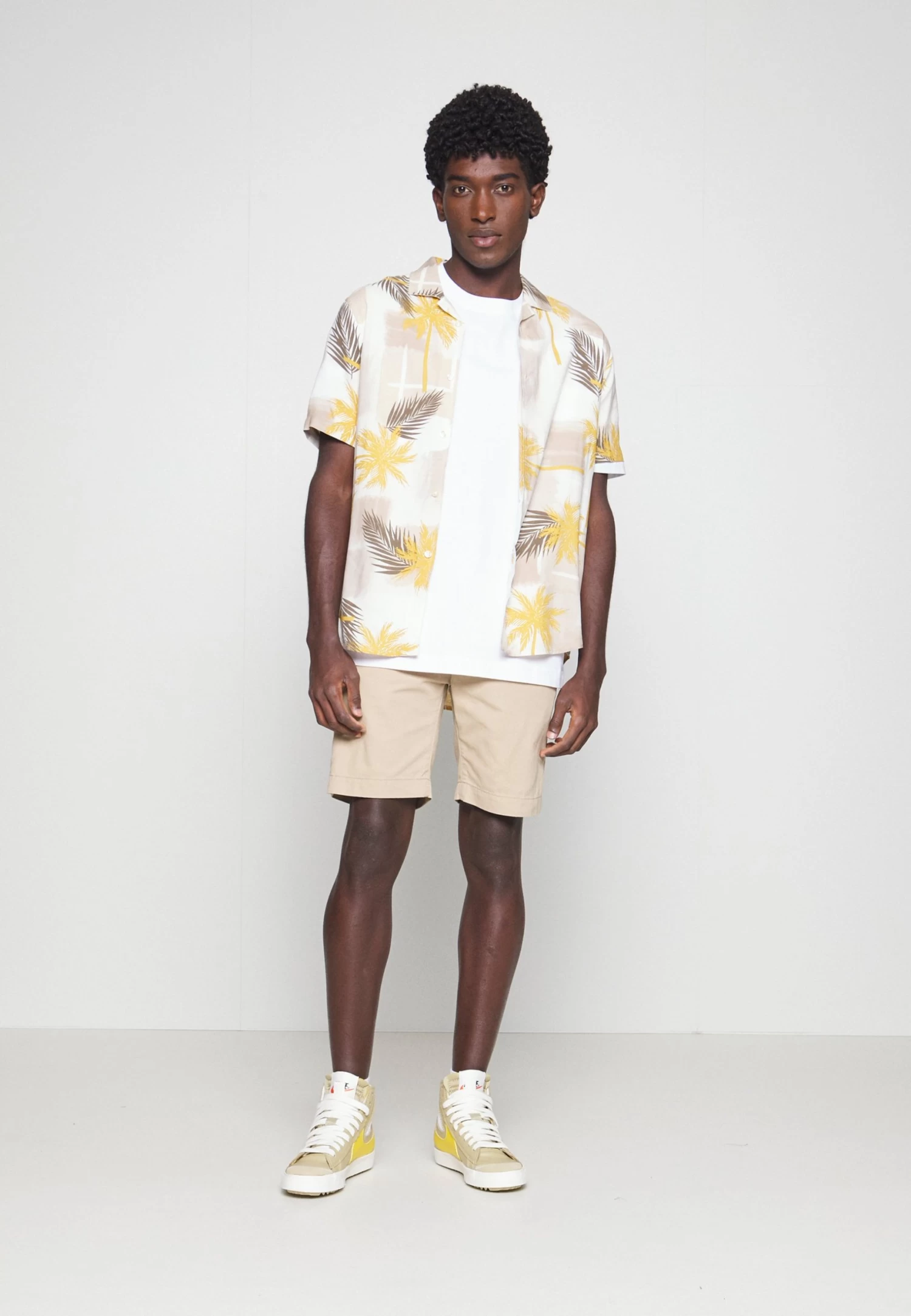 Pier One 2 Pack - Shorts -Dark Blue/Tan 4 Pier One 2 Pack - Shorts -Dark Blue/Tan - Imagen 2