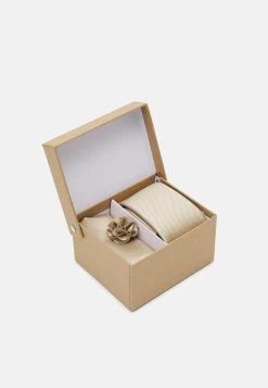 Pier One Set - Otros Accesorios - Beige 15 Pier One Set - Otros Accesorios - Beige -Pier One 5dfa39d4f14a47e495c04fd8aad3fb4e