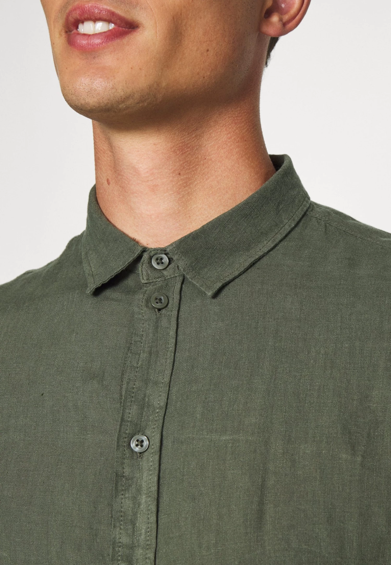 Pier One Camisa - Olive 8 Pier One Camisa - Olive - Imagen 6
