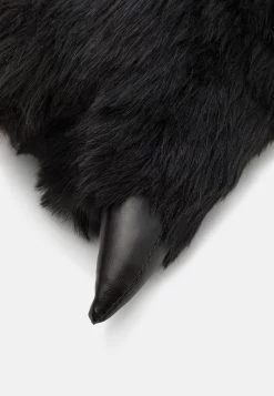 Pier One Pantuflas - Black 13 Pier One Pantuflas - Black -Pier One 796914552fcb4fcaac1e33068a36c27f