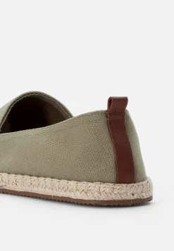 Pier One Rena Espadrille Unisex - Alpargatas - Olive -Pier One 8b1ef3dce9d344a08d816af96a53324d