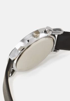 Pier One Set - Reloj - Black 10 Pier One Set - Reloj - Black -Pier One 8b85f94e4c5a43a89680fa66df3bc7c7