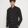Pier One Muscle Fit Stand- Camisa - Black 1 Pier One Muscle Fit Stand- Camisa - Black -Pier One 98052200edd149138bd09ff588666d78
