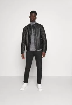 Pier One -Pier One 980d461669e946608dd2b414b76c7106