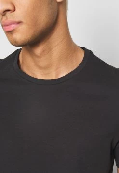 Pier One 7 Pack - Camiseta Básica - Black -Pier One 9ff1310308384925af8ab3297a7ee42a