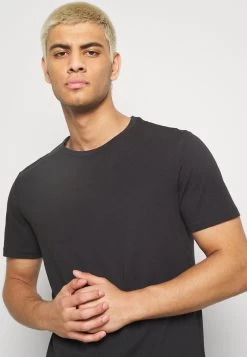 Pier One 7 Pack - Camiseta Básica - Black -Pier One a537c665fcb548988df38d98a88a46a2