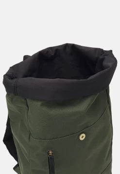 Pier One Unisex - Mochila - Green 9 Pier One Unisex - Mochila - Green -Pier One aa8b8bbe655a46ce94fef1eadba88c7b