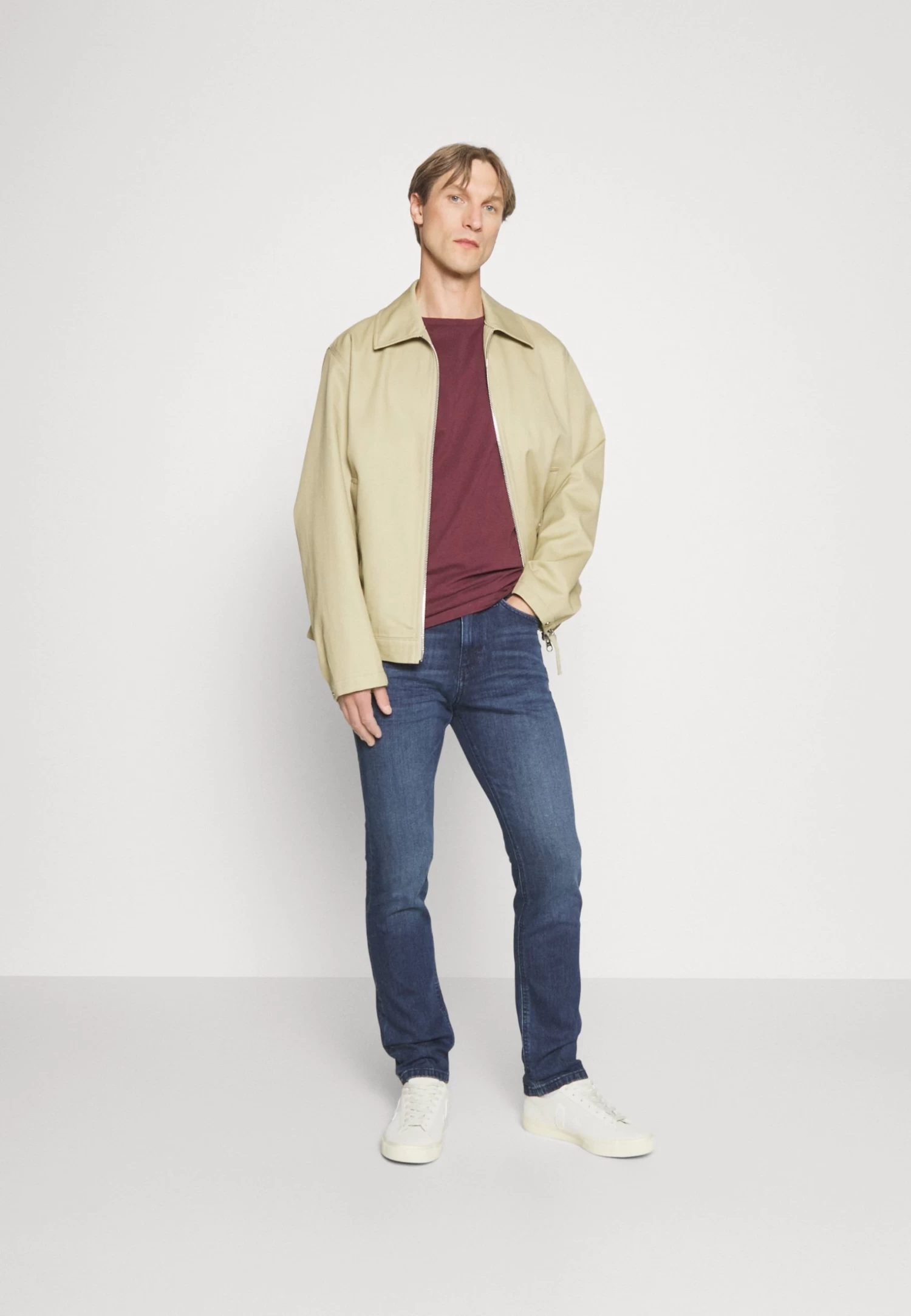 Pier One 5 Pack - Camiseta Básica - Bordeaux/Dark Green/Dark Blue 3 Pier One 5 Pack - Camiseta Básica - Bordeaux/Dark Green/Dark Blue