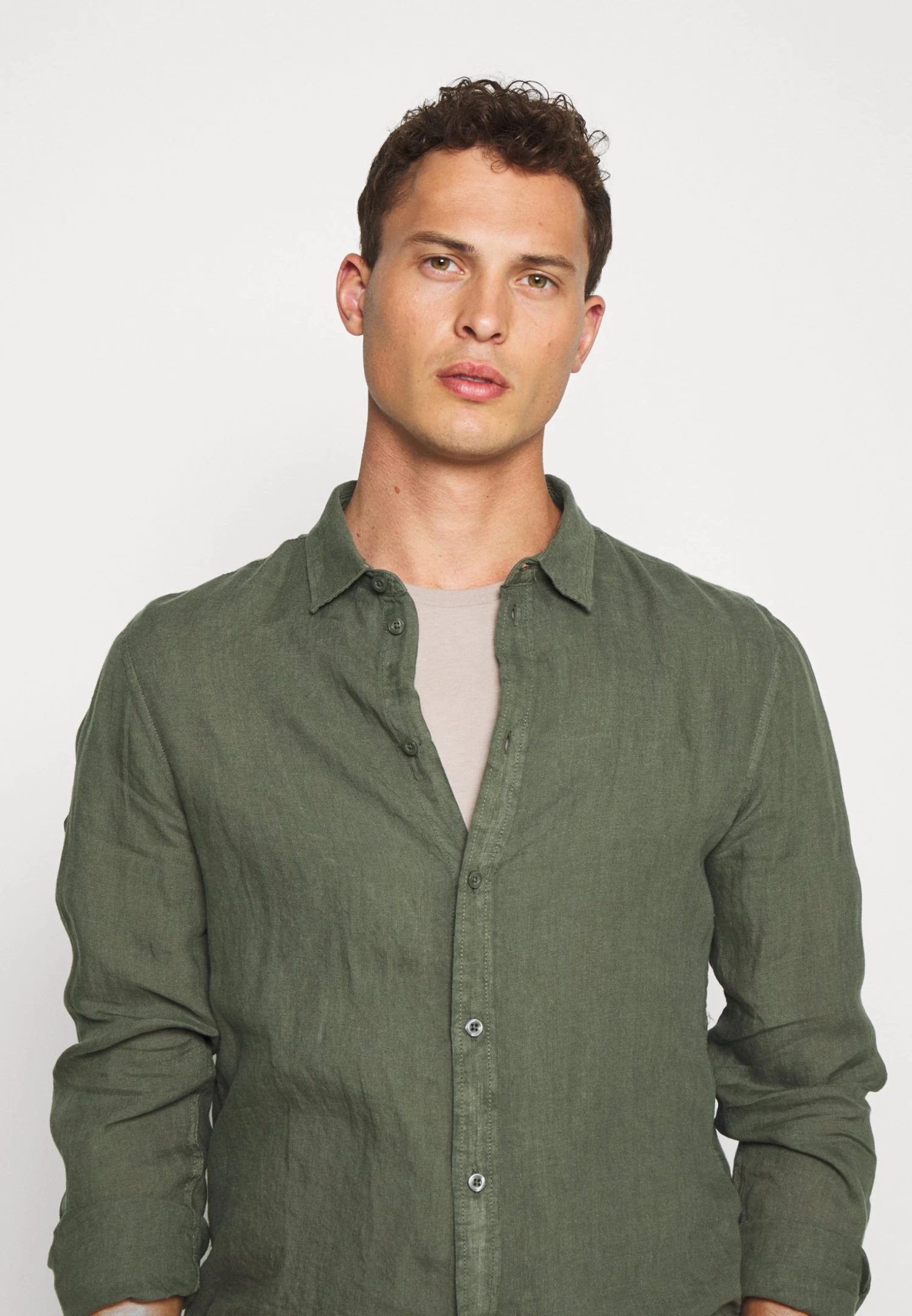 Pier One Camisa - Olive 6 Pier One Camisa - Olive - Imagen 4