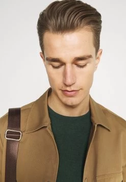 Pier One Basic Crewneck - Jersey De Punto - Mottled Dark Green 13 Pier One Basic Crewneck - Jersey De Punto - Mottled Dark Green -Pier One c4a75157027844b18a449c0bf30f39e5