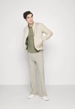 Pier One Chaquetas Bomber - Beige 10 Pier One Chaquetas Bomber - Beige -Pier One cf4b56aaa2c448748d49620031823b05