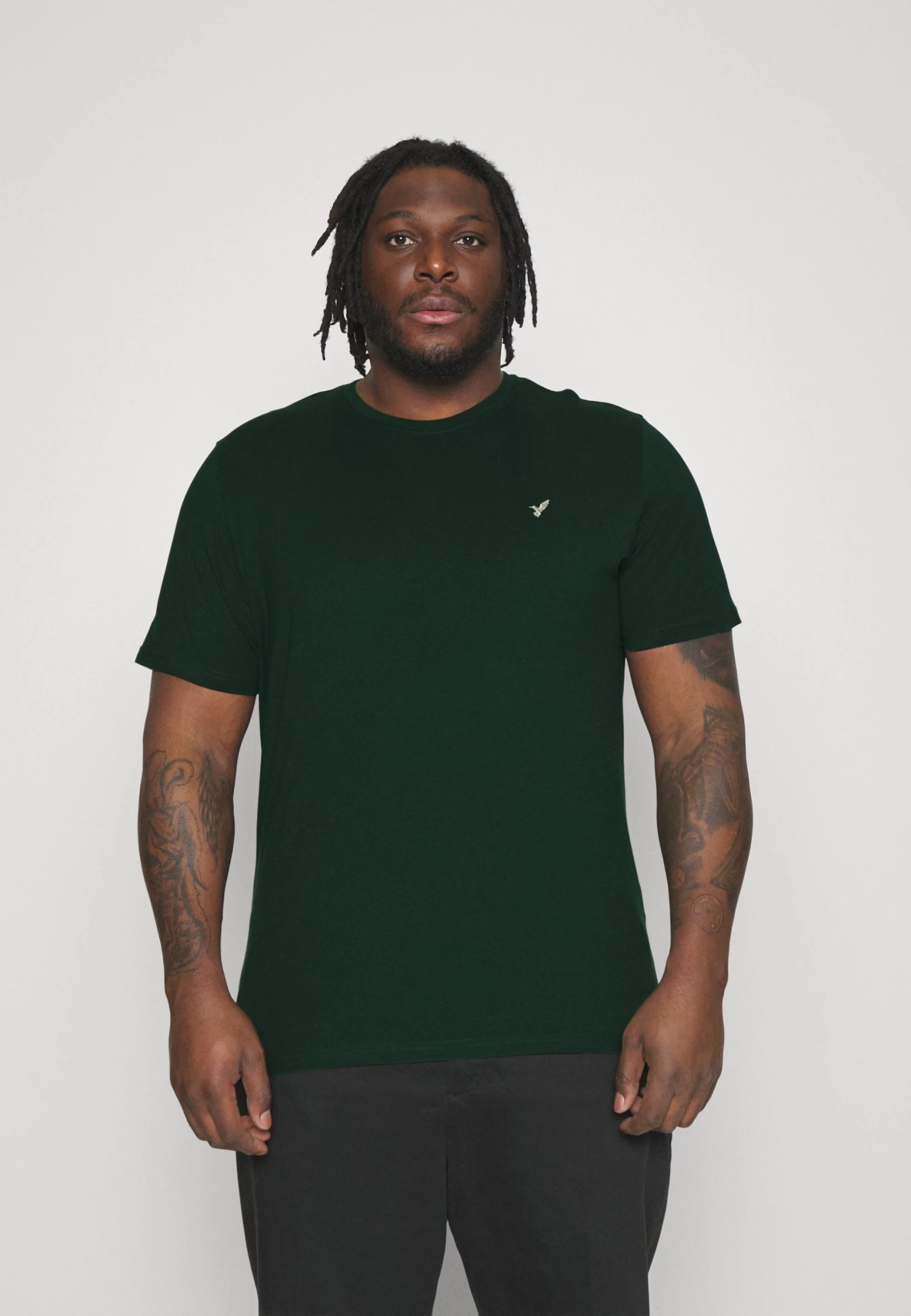 Pier One 5 Pack - Camiseta Básica - Dark Green/Beige/Light Blue 4 Pier One 5 Pack - Camiseta Básica - Dark Green/Beige/Light Blue - Imagen 2