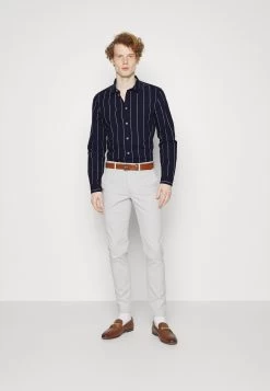 Pier One Linen Mix Stripe - Camisa - Dark Blue 9 Pier One Linen Mix Stripe - Camisa - Dark Blue -Pier One d8d297b2c01442beb06eab0630216764