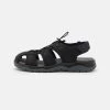 Pier One Leather - Sandalias De Senderismo - Black