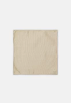 Pier One Set - Otros Accesorios - Beige 12 Pier One Set - Otros Accesorios - Beige -Pier One ee766886fde8441082c1e198625ed5c2