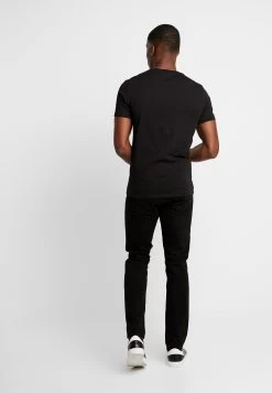 Pier One Camiseta Estampada - Black 10 Pier One Camiseta Estampada - Black -Pier One ee8af05e410f47e99a7bef60e25a11f8