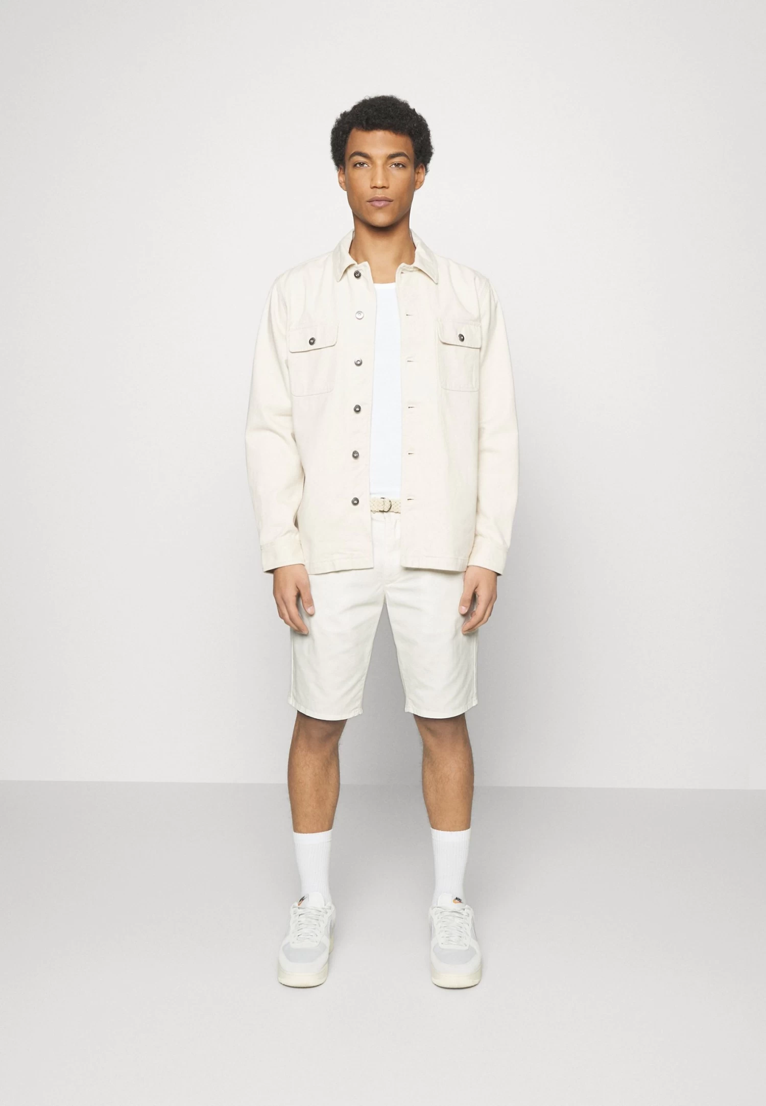 Pier One Shorts - White 4 Pier One Shorts - White - Imagen 2